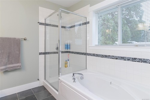 5966 Tower Pl, Duncan, BC 