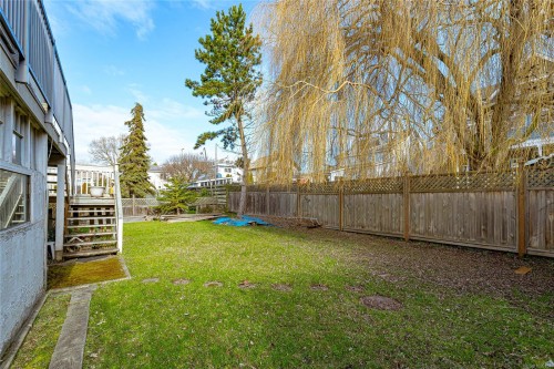 485 Sturdee St, Esquimalt, BC - Outdoor
