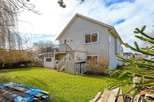 485 Sturdee St, Esquimalt, BC - Outdoor