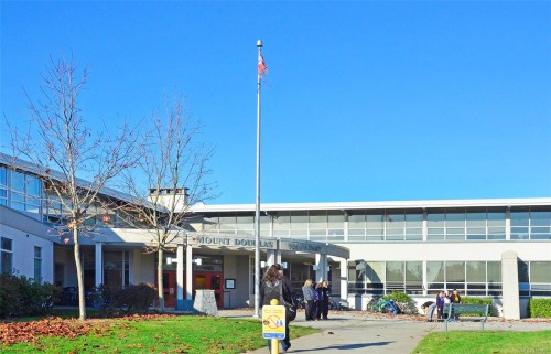 2320 Hazelton Pl, Saanich, BC 