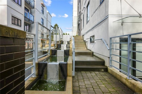 102-1014 Park Blvd, Victoria, BC -  With Exterior