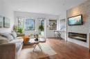 102-1014 Park Blvd, Victoria, BC  - Indoor Photo Showing Living Room With Fireplace 