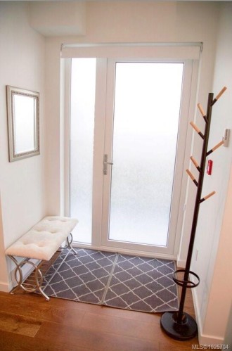 102-1014 Park Blvd, Victoria, BC - Indoor Photo Showing Other Room