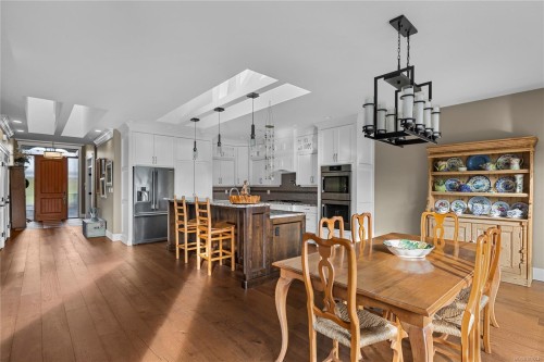 930 Eaglecrest Dr, Qualicum Beach, BC 