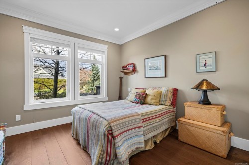 930 Eaglecrest Dr, Qualicum Beach, BC 