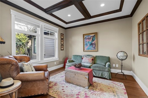 930 Eaglecrest Dr, Qualicum Beach, BC 