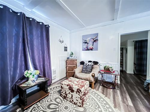 5844 Highway 33, Beaverdell, BC - Indoor