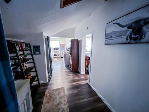 5844 Highway 33, Beaverdell, BC - Indoor Photo Showing Other Room