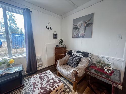 5844 Highway 33, Beaverdell, BC - Indoor