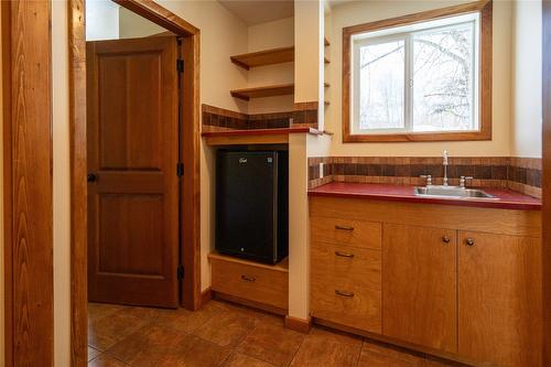 1918 Camozzi Road, Revelstoke, BC - Indoor