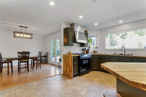 1065 Bx Road, Vernon, BC - Indoor