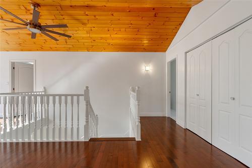 1065 Bx Road, Vernon, BC - Indoor Photo Showing Other Room