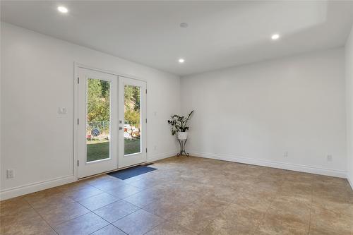 1065 Bx Road, Vernon, BC - Indoor Photo Showing Other Room
