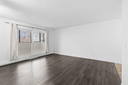 112-445 All Star Court, Kelowna, BC - Indoor Photo Showing Other Room