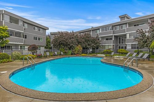 112-445 All Star Court, Kelowna, BC - Outdoor With In Ground Pool