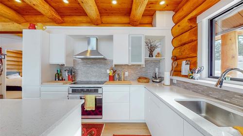 185 Caribou Way, Osoyoos, BC - Indoor Photo Showing Kitchen