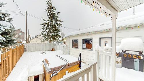 320 2Nd Avenue, Cranbrook, BC - Outdoor