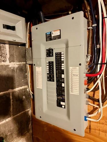 320 2Nd Avenue, Cranbrook, BC - Indoor Photo Showing Basement