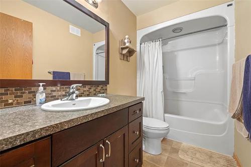 8 George St, St Andrews, MB 