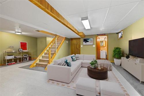 8 George St, St Andrews, MB 