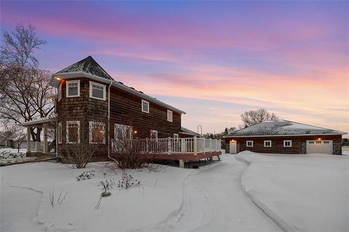 8 George St, St Andrews, MB 