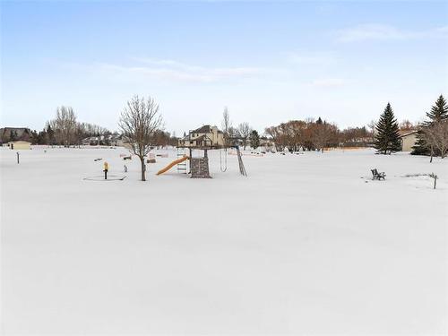 8 George St, St Andrews, MB 