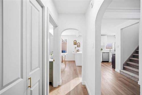 146 Hill St, Winnipeg, MB 