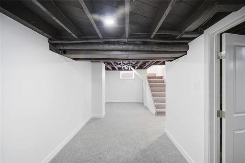 146 Hill St, Winnipeg, MB 