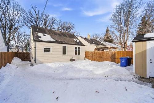 146 Hill St, Winnipeg, MB 
