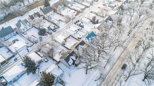 146 Hill St, Winnipeg, MB 