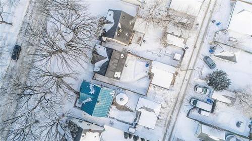 146 Hill St, Winnipeg, MB 