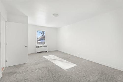 297 Matheson Ave, Winnipeg, MB 