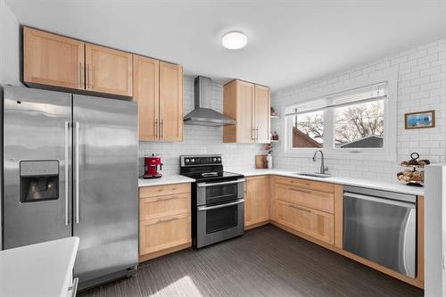 134 Newman Ave, Winnipeg, MB 