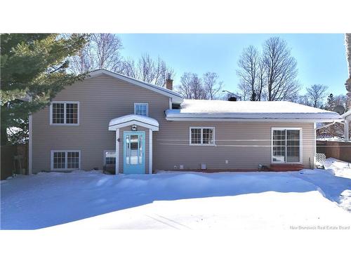 960 Msgr Godin, Bathurst, NB 