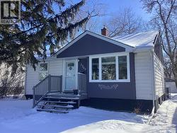 3709 Caen AVENUE  Regina, SK S4S 0Y5