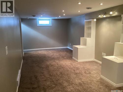 3709 Caen Avenue, Regina, SK - Indoor