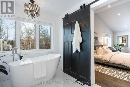 3 Holly Court, Collingwood, ON - Indoor