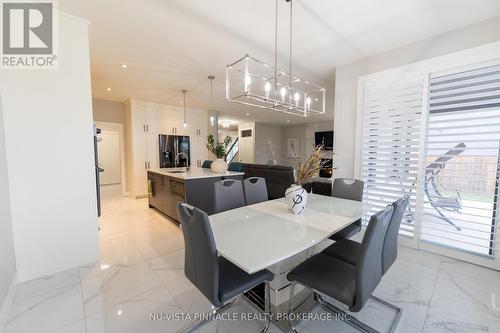 3354 Mersea Street, London South (South V), ON - Indoor Photo Showing Dining Room
