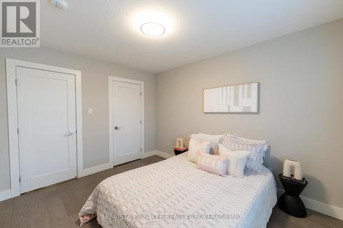 3354 Mersea Street, London South (South V), ON - Indoor Photo Showing Bedroom