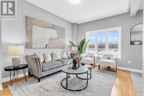 1769 Carousel Drive, Pickering, ON - Indoor Photo Showing Living Room