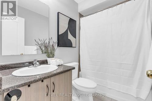 1769 Carousel Drive, Pickering, ON - Indoor Photo Showing Bathroom