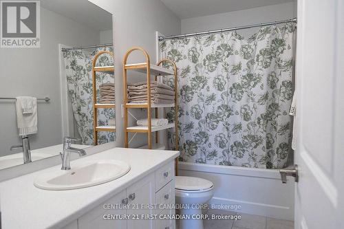 403 - 100 The Promenade, Central Elgin, ON - Indoor Photo Showing Bathroom