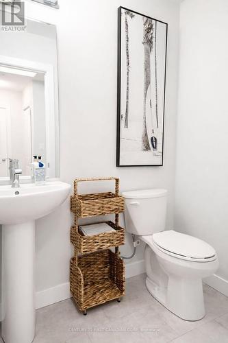 403 - 100 The Promenade, Central Elgin, ON - Indoor Photo Showing Bathroom