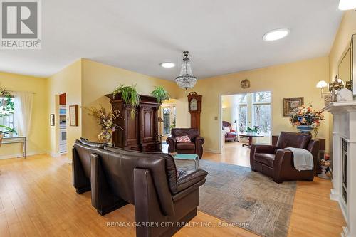 5114 Meadowood Lane, Lincoln (Beamsville), ON - Indoor