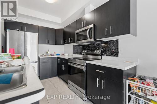7372 Marvel Drive, Niagara Falls (Brown), ON - Indoor Photo Showing Kitchen