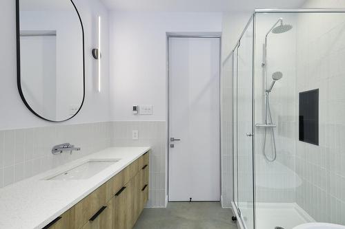 Salle de bains - 538 Rue Désormeaux, Saint-Donat, QC 