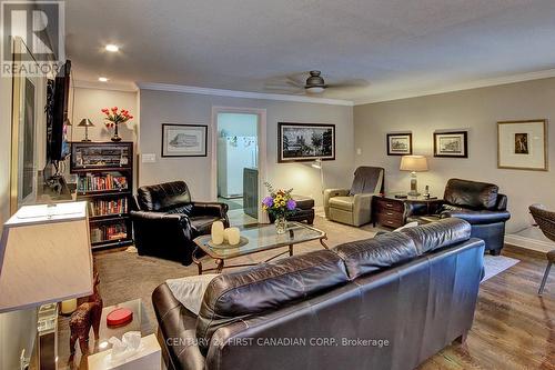 811 Clearview Crescent, London North (North Q), ON - Indoor Photo Showing Living Room
