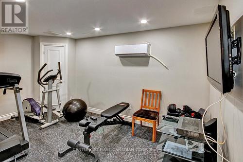811 Clearview Crescent, London North (North Q), ON - Indoor Photo Showing Gym Room