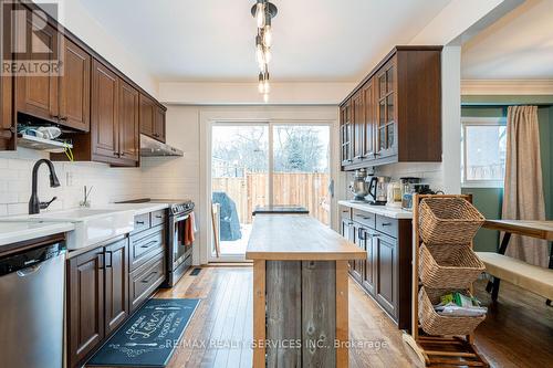 145 - 1050 Shawnmarr Road, Mississauga, ON - Indoor Photo Showing Kitchen With Upgraded Kitchen