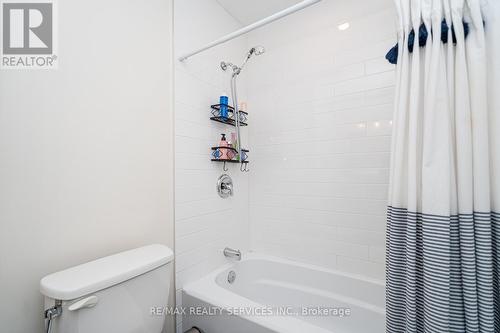 145 - 1050 Shawnmarr Road, Mississauga, ON - Indoor Photo Showing Bathroom